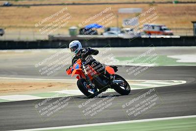 media/Sep-07-2025-TrackXperience (Sun) [[ee17e62fad]]/Level 2/Session 4 (Lower Chicane)/